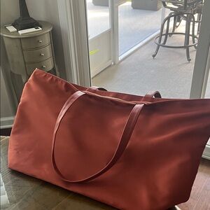 NWOT. Elegant Red Women's Tote Bag